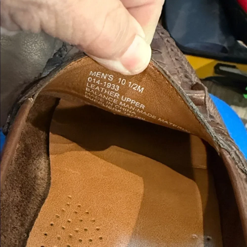 Bass Men's Tan Leather Slip-On Loafers